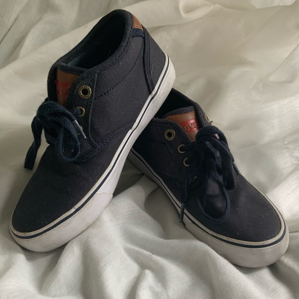 Levi low tops CUTE!